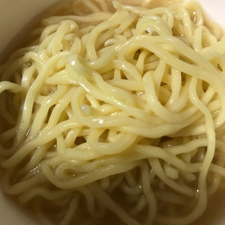 鶏ガラスープの塩ラーメン